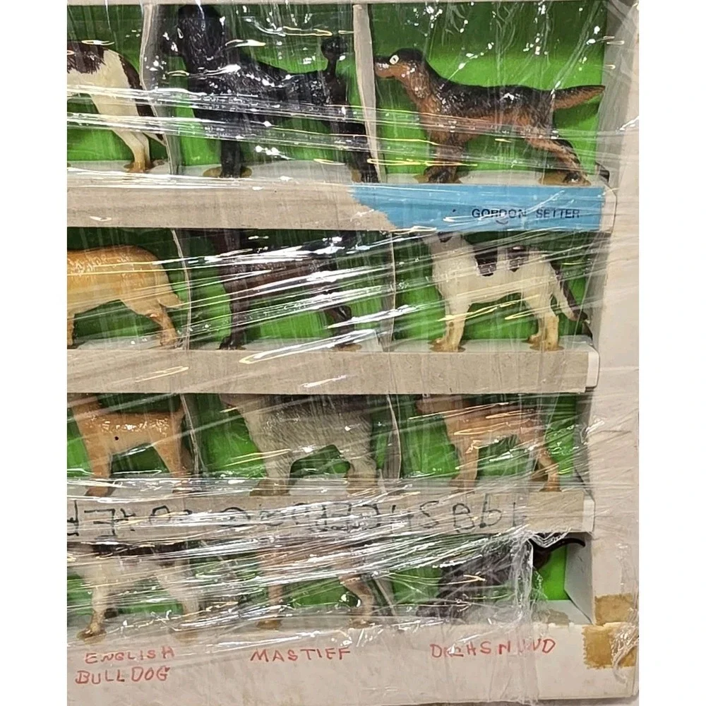 1960s Marx Blue Ribbon Thoroughbred Dogs Set Display Case 24 Breed Figures VTG‎
